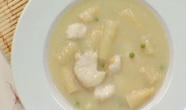 Video receta: crema de esp�rragos con congrio en dados