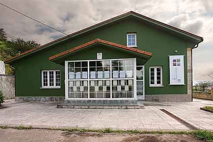 Centro de interpretación y recepción de visitantes de la reserva natural parcial de villaviciosa (asturias)