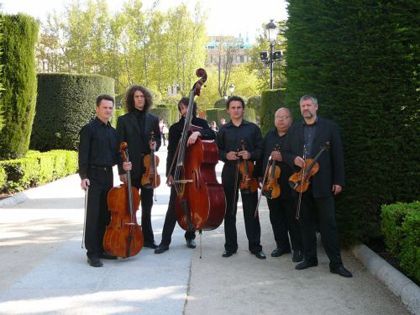 'Música para la puesta de sol: daniel consort', plaza conde de miranda. Madrid