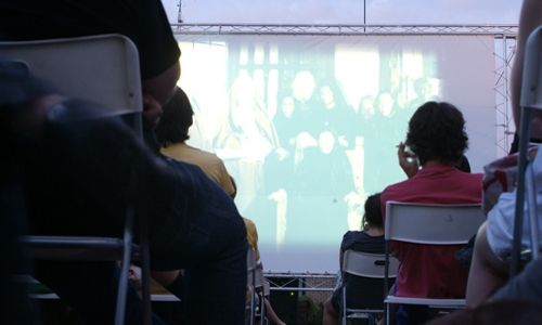 Cine en la terraza. 'Veranoir a la sombra de marlowe', la casa encendida, Madrid