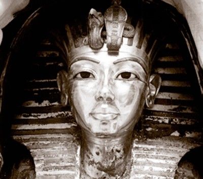 Barcelona acoge a tutankhamón. historia de un descubrimiento