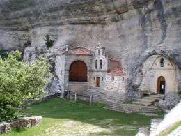 Descubre Cueva Palomera en Burgos