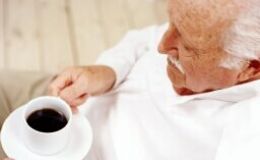 Cómo actuar con un enfermo de Parkinson