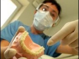 ¿Se pueden tener caries por primera vez después de los cincuenta?