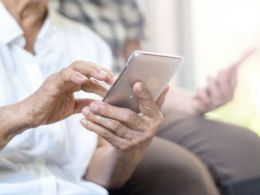 El 80% de los usuarios de más de 65 años quieren un smartphone