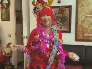 El divertido vídeo de la madre de Antonio Orozco para felicitar la Navidad