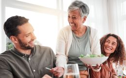 Refrescantes ensaladas de verano de la abuela
