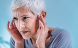 Acúfenos en personas mayores: ¿Cómo lidiar con el tinnitus?