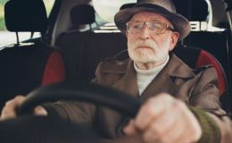 La DGT y las nuevas restricciones individualizadas a partir de los 65 años