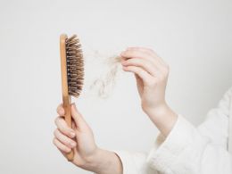 Alopecia femenina: por qué ocurre y qué hacer