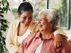 Cuidados a domicilio para personas mayores: un apoyo también para quien cuida