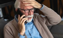 Señales que indican que te están estafando por email o WhatsApp. Los mayores el principal objetivo