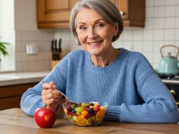 El error de cenar fruta por la noche después de los 50 años