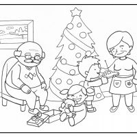 Colorear abuelos abriendo los regalos de navidad con sus nietos