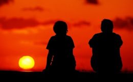 Viendo una puesta de sol