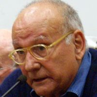 Mario Camus