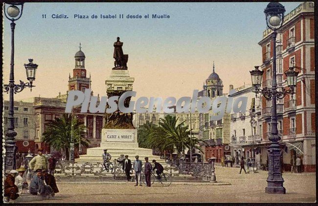 Plaza de isabel ii de cádiz vista desde el muelle (en color)