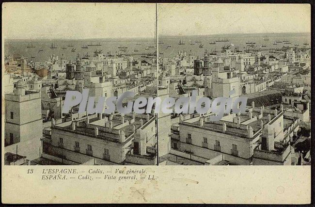 Vista general de la ciudad de cádiz (blanco y negro)