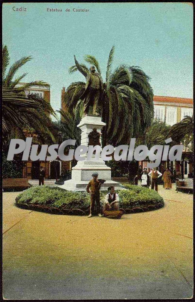 Estatua de castelar en cádiz (vista vertical)