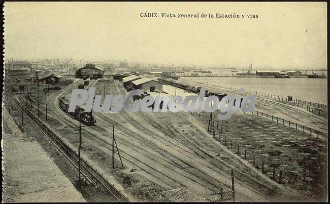 Vista general de las vías y la estación de cádiz