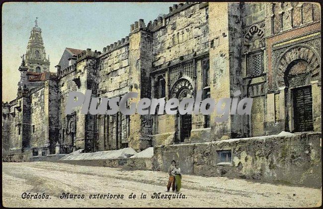 Muros exteriores de la mezquita de córdoba