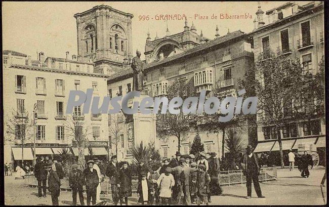 Plaza de bibarrambla en granada