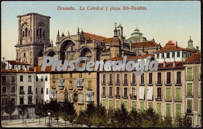 La catedral y plaza bib-rambla en granada