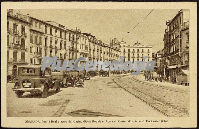 Puerta real y acera del casino-porte royale de granada