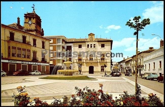 Plaza del caudillo de huescar (granada)