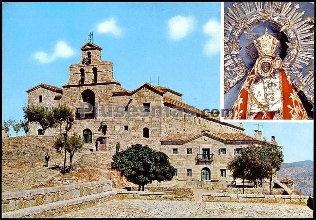 Fachada del santuario de la virgen de la cabeza en andújar (jaén)