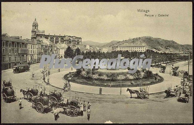 Parque y catedral de málaga