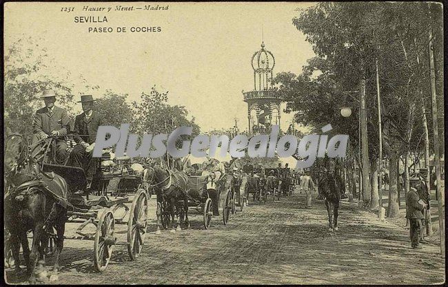 Paseo de coches de sevilla