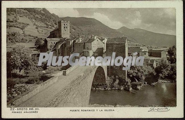 Puente románico y la iglesia de broto (huesca)