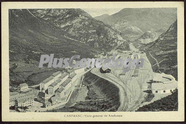 Vista general de arañones desde canfranc (huesca)