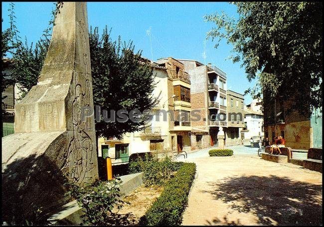 Plaza de los mártires en calanda (teruel)