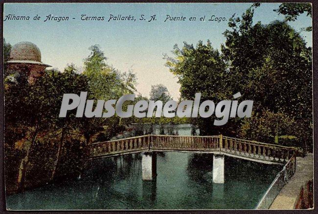 Puente en el lago de alhama de aragón (zaragoza)