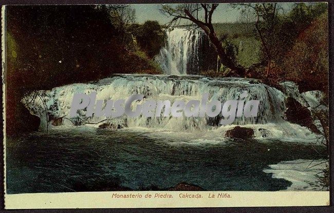 Cascada la niña de monasterio de piedra (zaragoza)