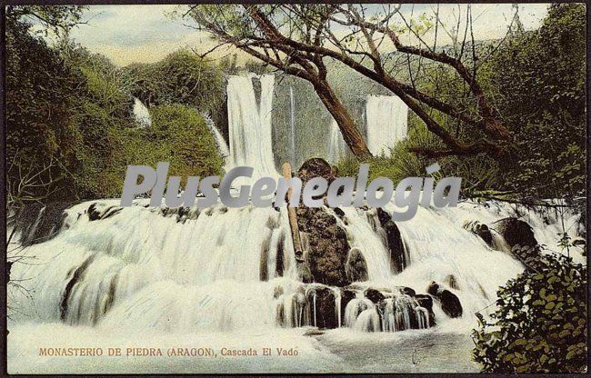 Cascada el vado de monasterio de piedra (zaragoza)