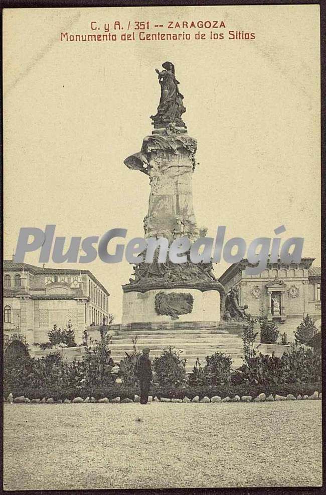 Monumento del centenario de los silos de zaragoza