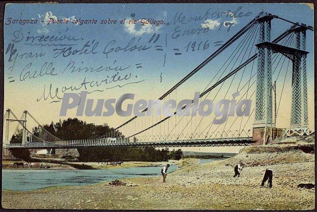 Puente colgante sobre el río gallego de zaragoza