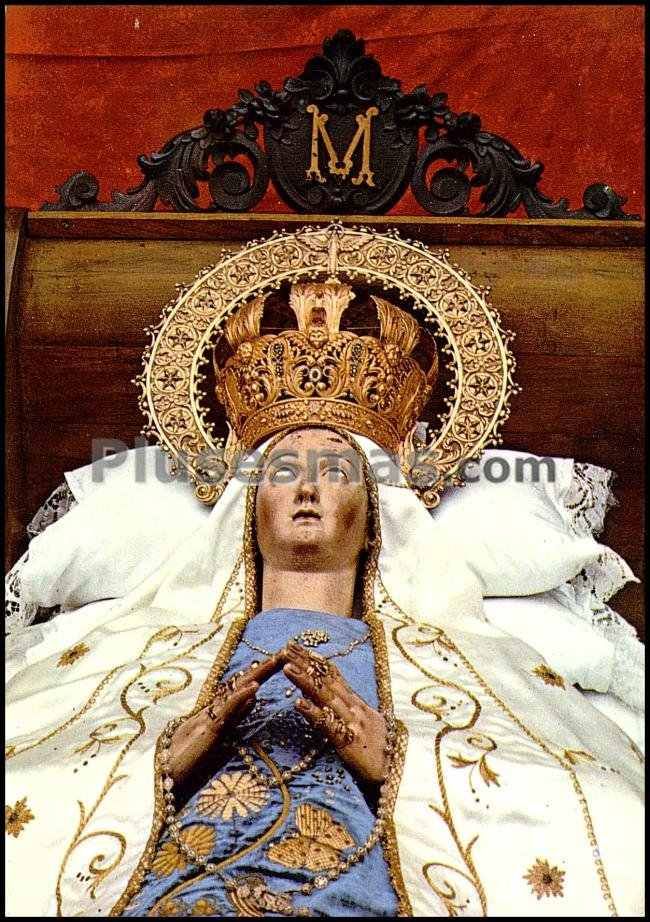 Virgen de la cama vestida con sus mejores galas en escalante (cantabria)