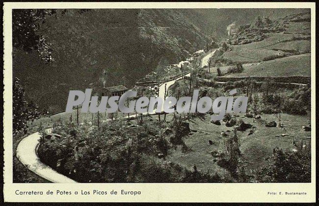 Carretera de potes a los picos de europa en potes (cantabria)