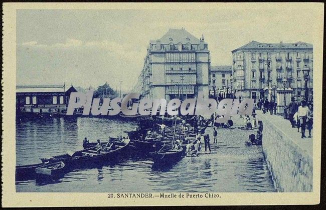 Muelle de puerto chico de santander