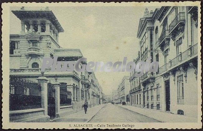 Calle Tesifonte Gallego de Albacete