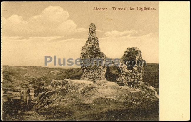 Torre de las cigüeñas en alcaraz (albacete)