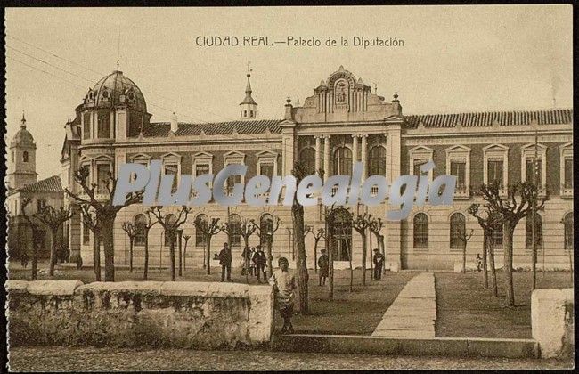 Vista frontal del palacio de la diputación de ciudad real