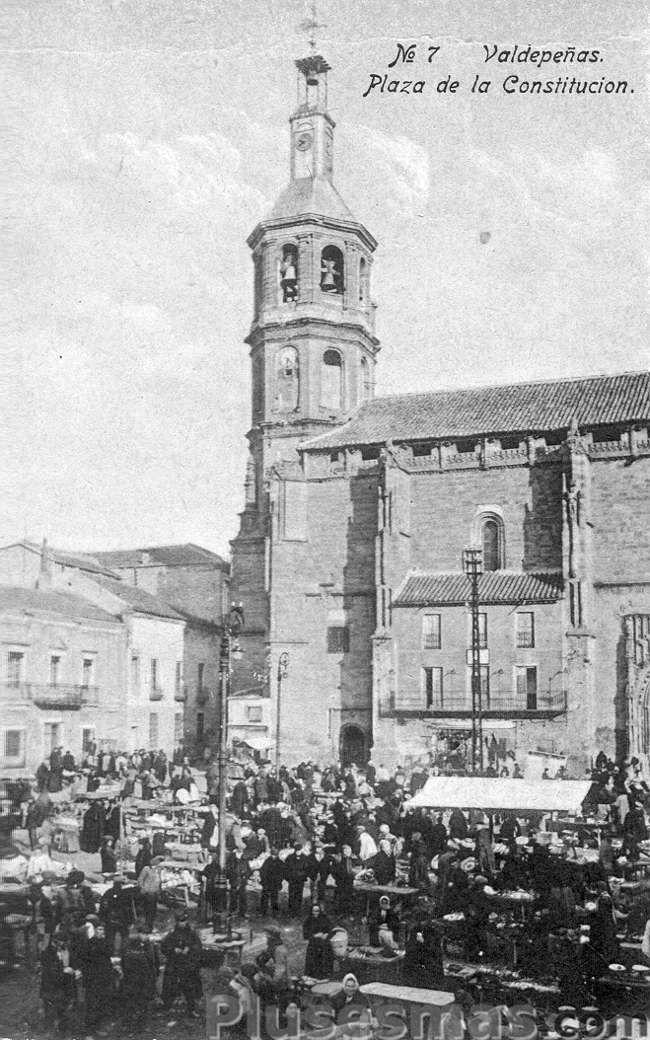 Plaza de la constitución de valdepeñas