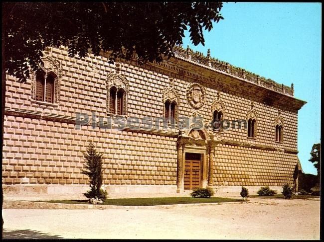 Palacio de los duques de medinaceli en cogolludo (guadalajara)