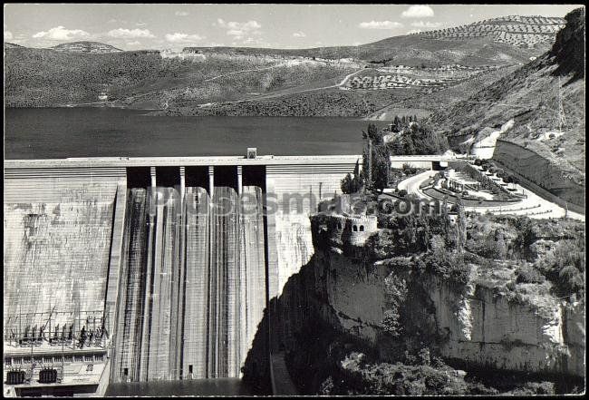 Presa del pantano de entrepeñas en sacedón (guadalajara)