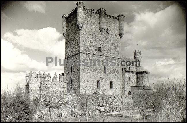 Castillo de guadamur (toledo)